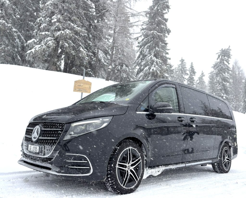 Transfer from Geneva to Aiglon College with Van